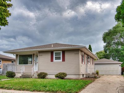 4925 34th AVENUE, Kenosha, WI, 53144