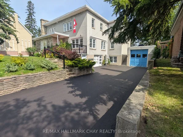 15 Parkside Dr, Barrie, ON