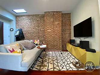 Rented by Realty 2000 Corp