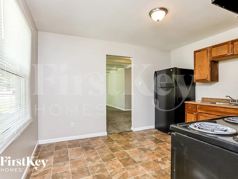 23 Steeplechase Dr — Photo 8
