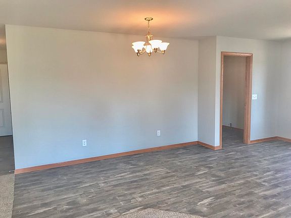 5th image of 7225 Pleasant View Dr