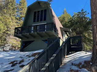 30871 Live Oak Dr, Running Springs, CA 92382