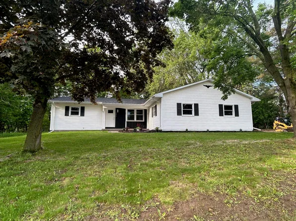 3259 Evergreen Ave, Green Bay, WI 54313