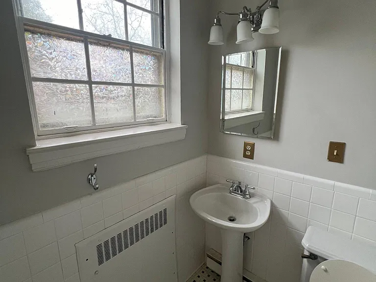 610 S Park St #A2 — Photo 7