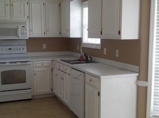 1306 Starling Rd, Hanahan, SC 29410