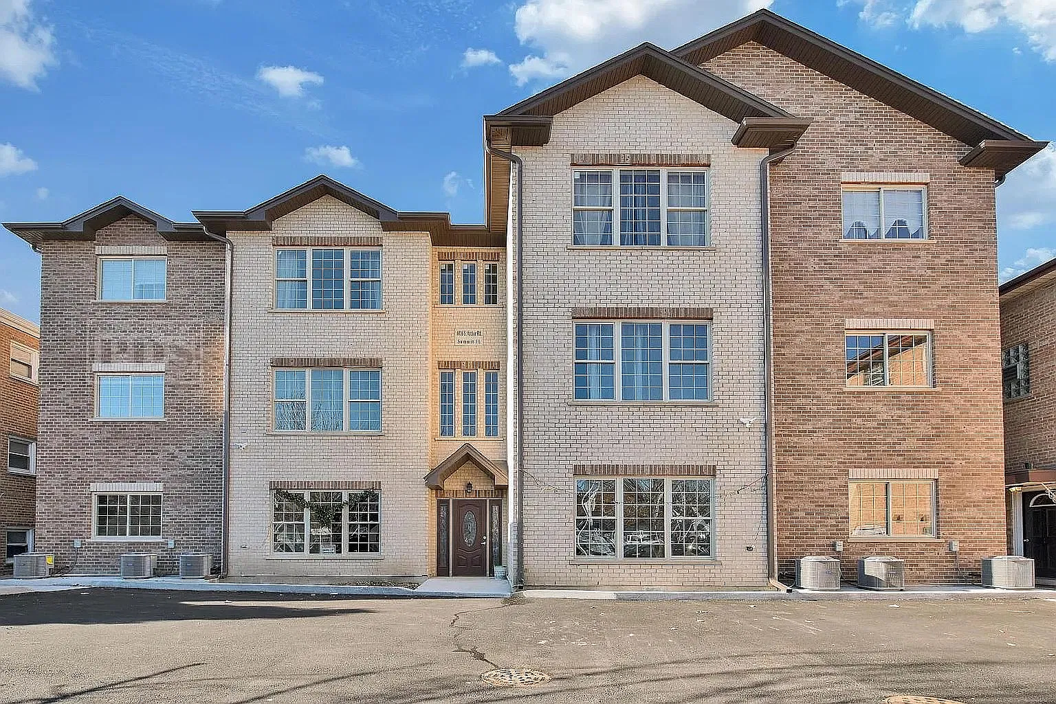 2 bed, $1,550 — Photo 1