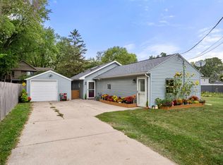 1024 Birch Ln, Oshkosh, WI 54901