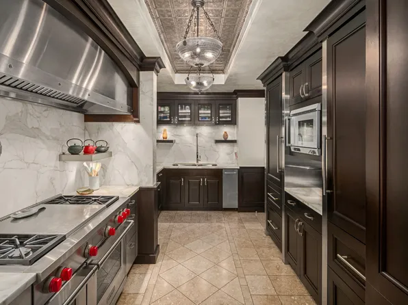 530 East 76th Street image 6 of 23