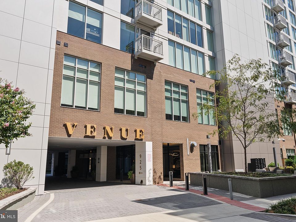 1st image of 925 N Fairfax St #303