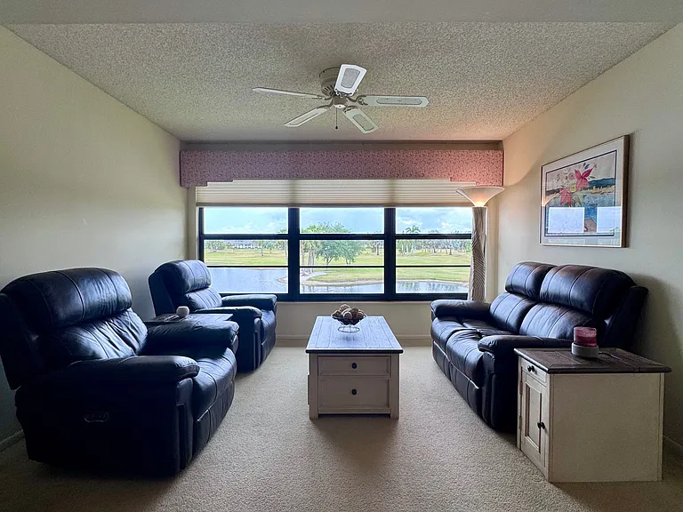 37 Plantation Dr #206 — Photo 11