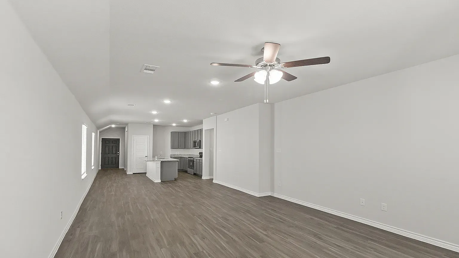3 bed, 1412 sqft, $2,250 — Photo 3