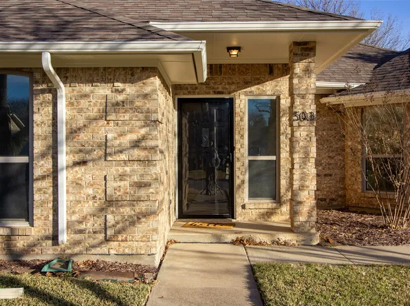 503 N 2nd St, Krum, TX 76249