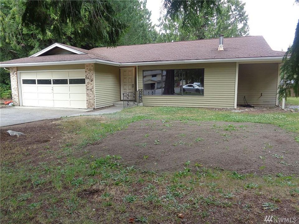 1st image of 2610 Maple Hills Dr SE