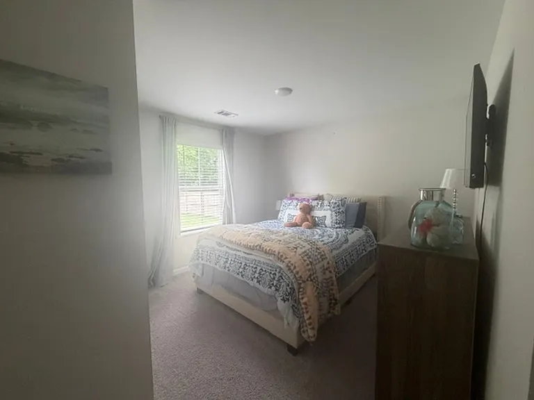 88 Trevor Dr — Photo 15