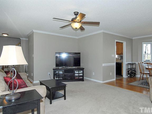 5th image of 309 W Elm Ave