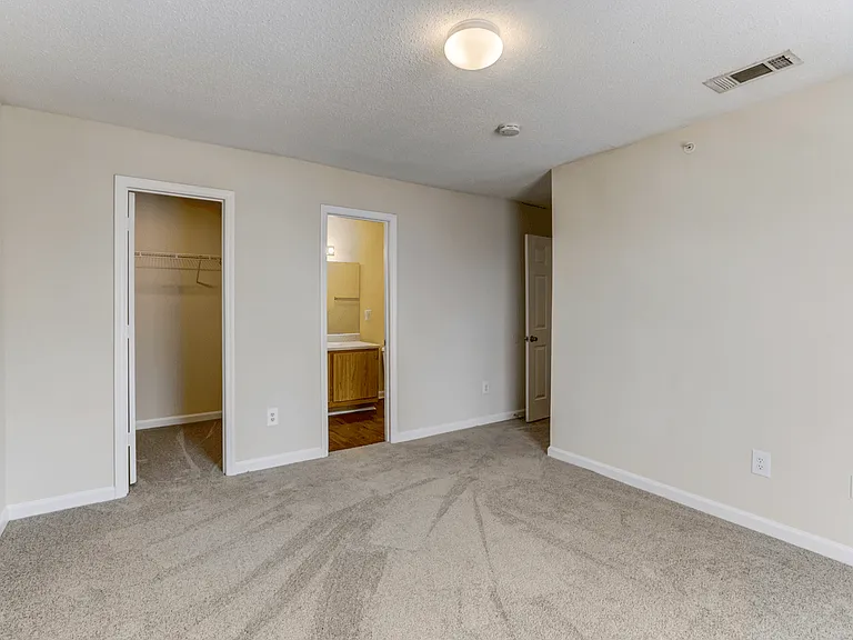 Forest Glen Apartments — Photo 20
