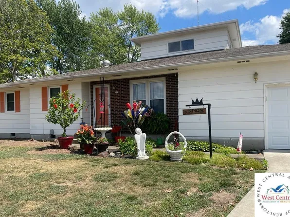 212 Crescent Dr, Lincoln, MO 65338