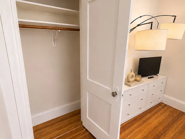 22 James St #24 — Photo 20