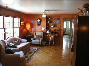 1st image of 2641 Oxford Dr
