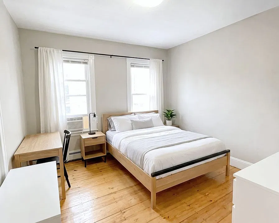 56 Calumet St #3