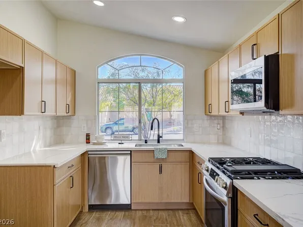 9844 Lenox Crest Pl, Las Vegas, NV 89134
