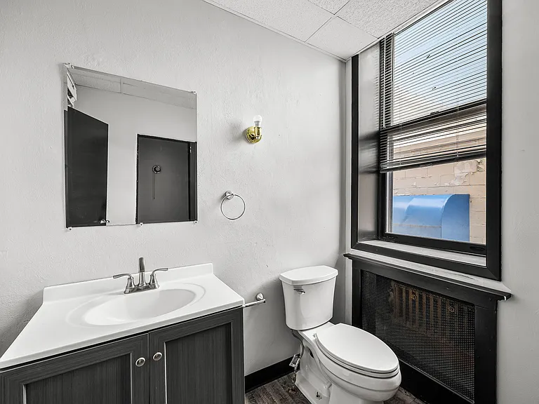 310 N Michigan St #205 — Photo 4
