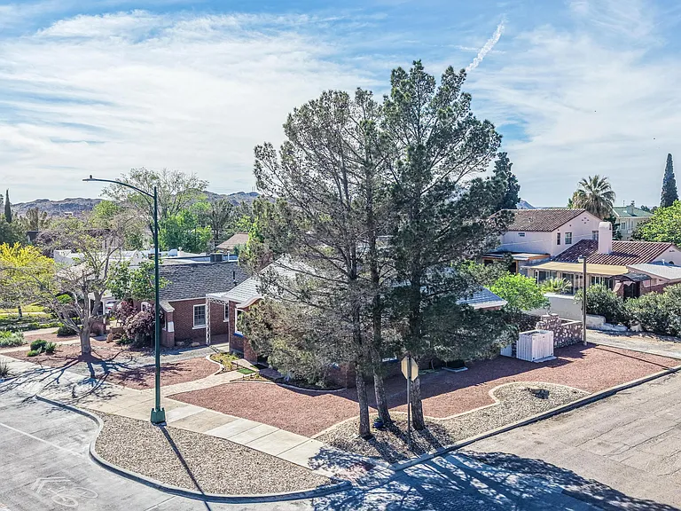 715 E Robinson Ave — Photo 59