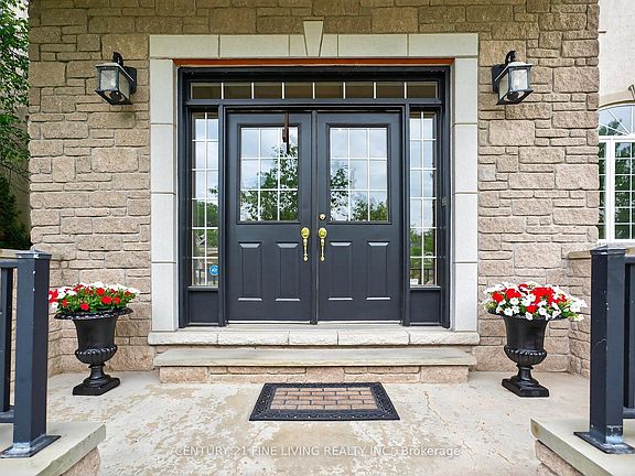 4th image of 46 Cumming Dr