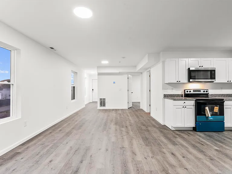 12 E Ferry St #3B — Photo 13