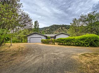 3884 Red Hill Rd, Junction City, CA 96048