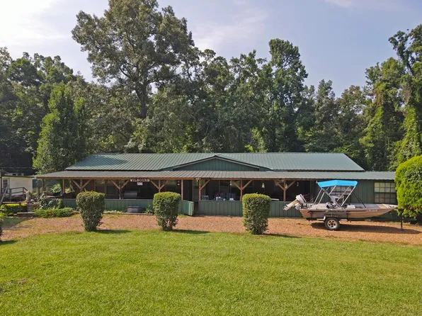 566 Ridge St, Water Valley, MS 38965