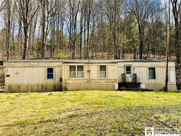 4030 Wilson Hollow Rd, Falconer, NY 14733