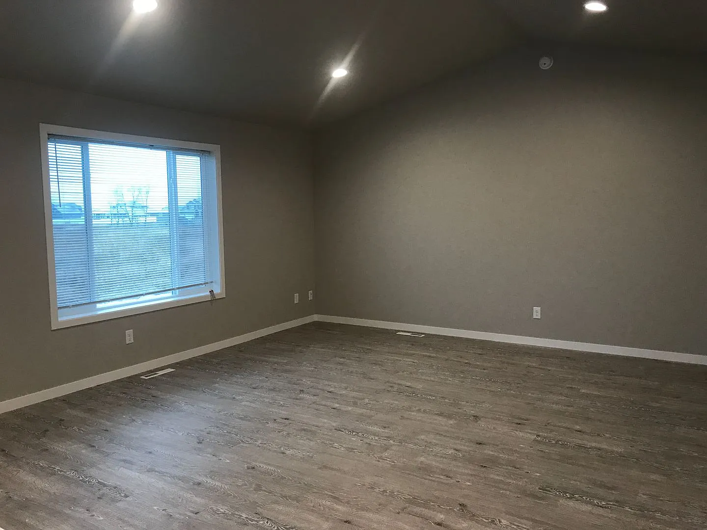 3 Bed 2 Bath Twin Home — Photo 4