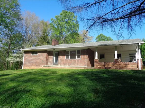 5001 Germanton Rd, Winston Salem, NC 27105