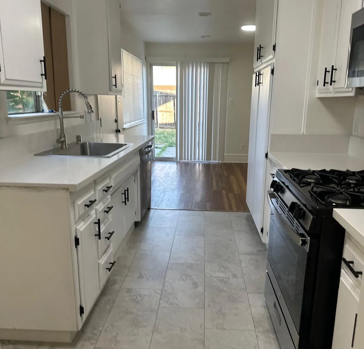 5919 Sun Valley Way — Photo 2