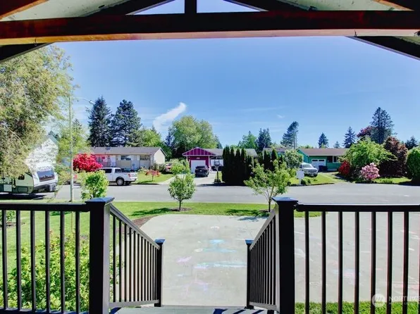 1113 Curtis Street, Burlington, WA 98233