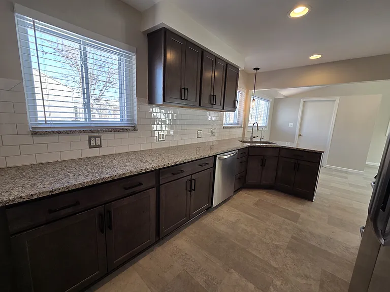32356 Loomis Dr — Photo 14