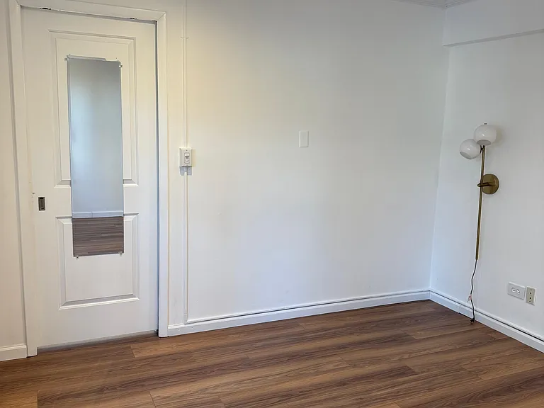 40 Sutton Pl #7A — Photo 4