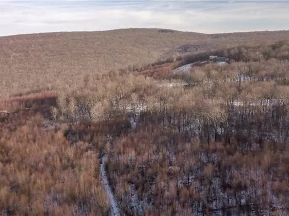 LOT 4 Lot 4 Bluffs Trl, Donegal, PA 15628