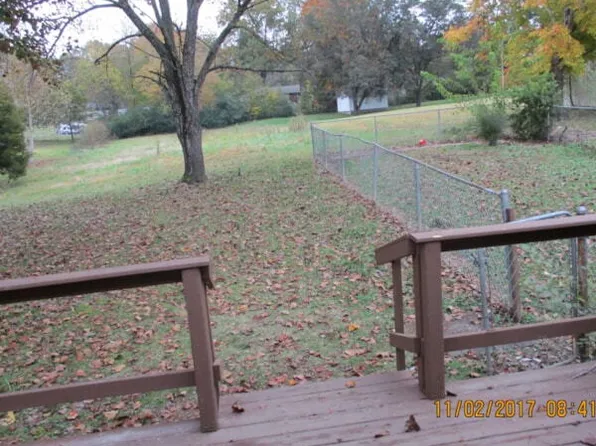 204 Patterson St, Paris, TN 38242