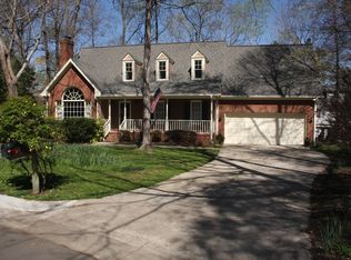 1006 Oakwell Ct, Apex, NC 27502