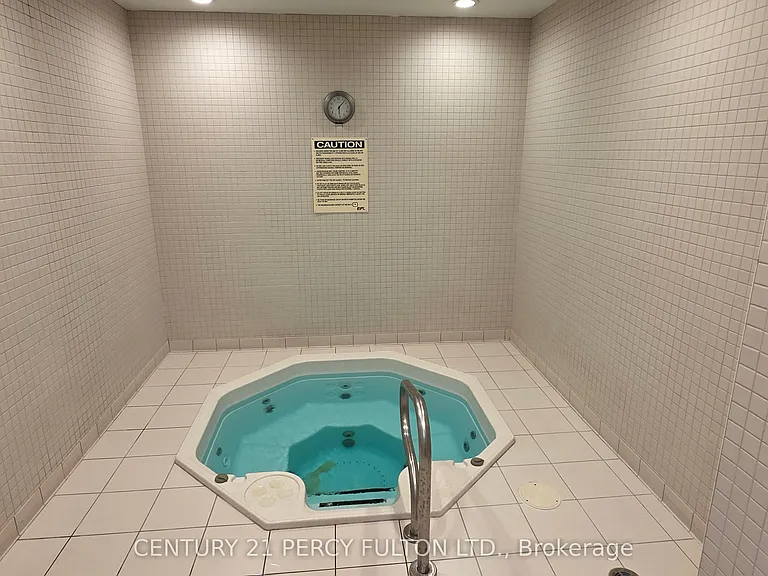 18 Parkview Ave #1811 — Photo 25