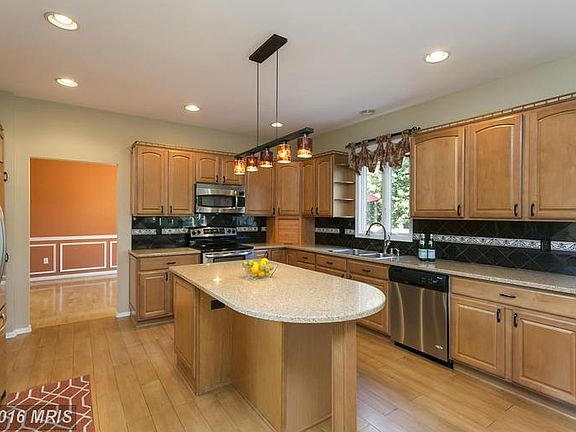 4th image of 3094 Greenhaven Ct