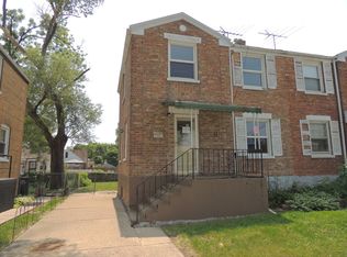 4208 Oak St, Bellwood, IL 60104