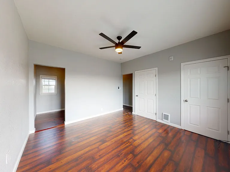 5452 Bancroft Ave — Photo 20