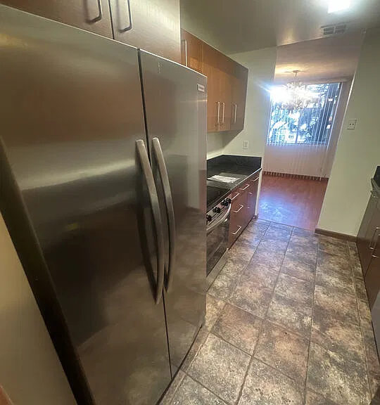 100 S Doheny Dr #213 — Photo 14