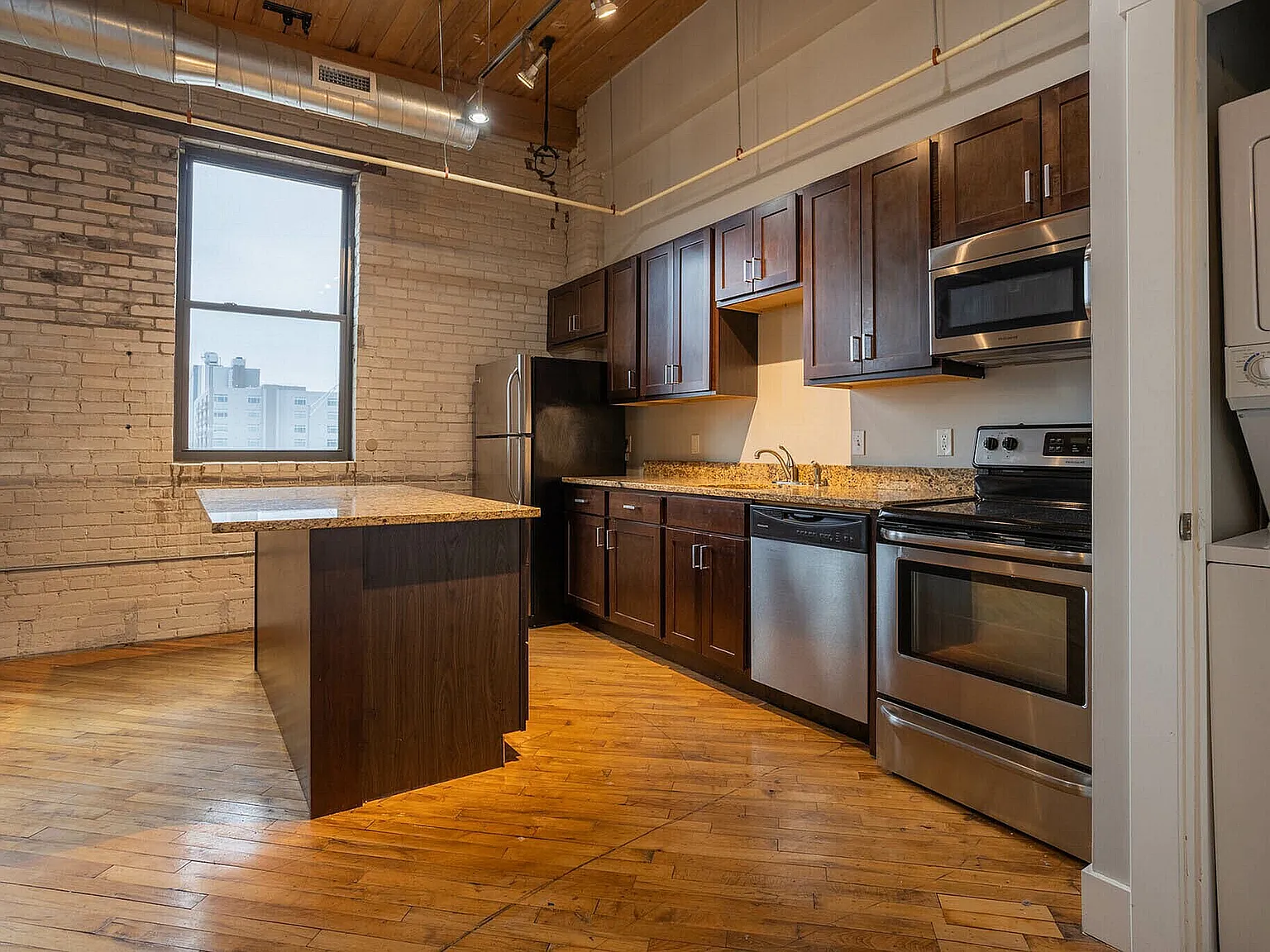 City View Flats — Photo 1