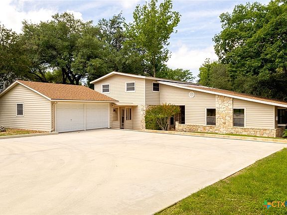 2nd image of 92 Turtle Ln