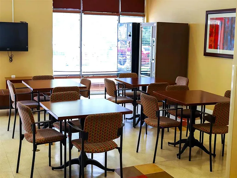 Ashland Commons — Photo 5
