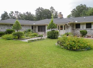 6433 Hans Rd, Moss Point, MS 39562